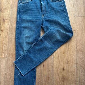 MOTHER Jeans - High Waisted Looker Ankle Fray - Size 30